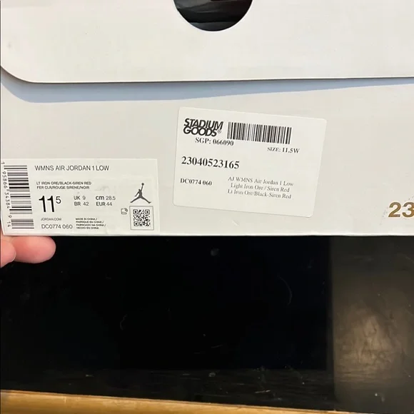 AIR JORDAN 1 LOW LT IRON ORE SIREN RED SIZE 9.5 MENS 11.5 WOMENS - Picture 12 of 14